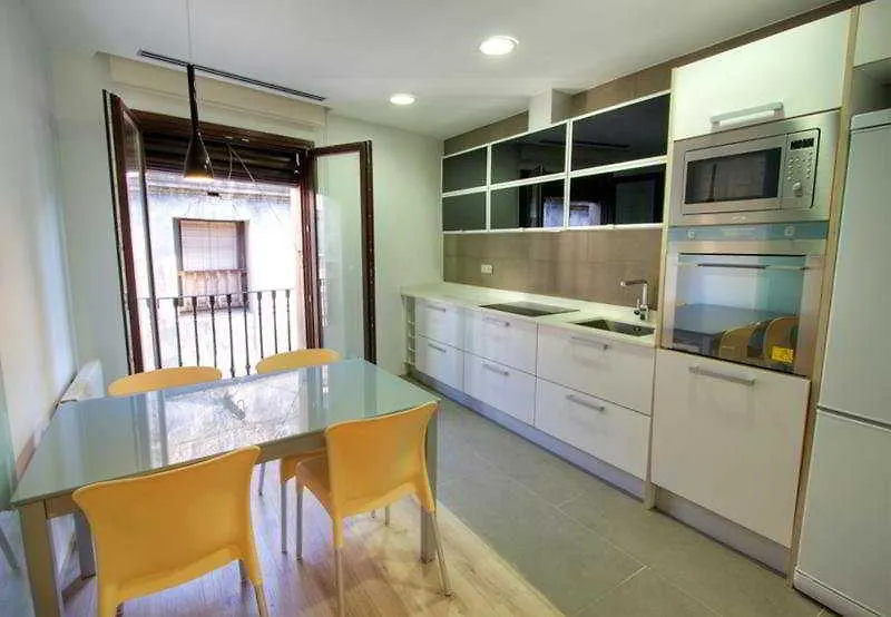 Visit-Bcn Cosmopolitan Apartments Barcelona 4*,