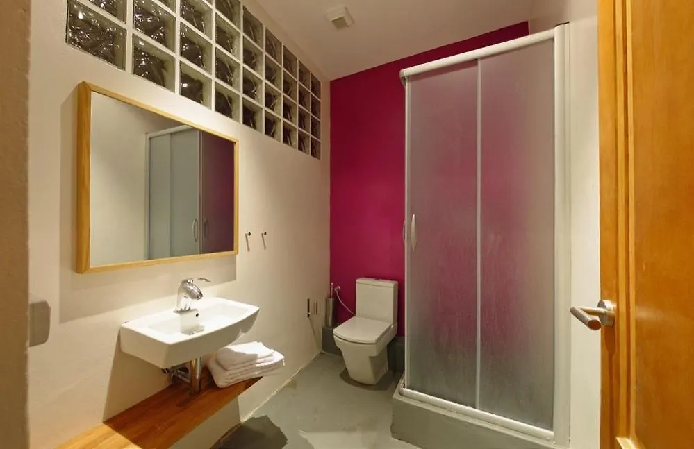Visit-Bcn Cosmopolitan Apartments Barcelona Hotel